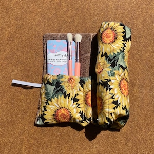 Sunflowers Washable Travel Roll, First-Aid Travel Kit, Sunflower Make-Up Roll, Camper Accessory Storage Gift, Black Vacation Toiletry Bag