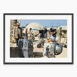 Impressão de Star Wars, Bastidores, R2 D2 de Star Wars, Fotografia de set de filmagem, Fotografia de filme, Pôster de filme, Impressão de arte fotográfica com qualidade de museu