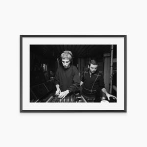 Poster dei Daft Punk, stampe fotografiche, Daft Punk, DJ Mixer, poster musicale, arte murale in bianco e nero, poster fotografico di qualità museale