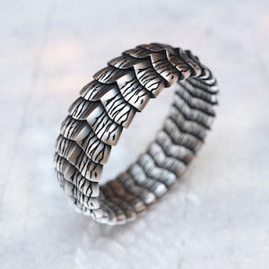 Scales of the Dragon 925 Silver Ring - Mythical Creature-Inspired Design, Handcrafted Unisex Accessory, Enchanting Gift for Fantasy Lovers