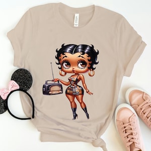 Betty Boop impreza dyskoteka moda lat 70. prezent dla dziewczyny Gucci Trendy urodziny baddie wysokie obcasy niebieski podarte dżinsy słodkie Bella Canvas koszulka
