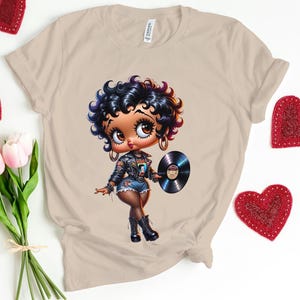 Betty Boop impreza dyskoteka moda lat 70. prezent dla dziewczyny Gucci Trendy urodziny baddie wysokie obcasy niebieski podarte dżinsy słodkie Bella Canvas koszulka