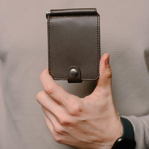 Clip para billetes: billetera personalizada para hombre, diseño minimalista y delgado, regalo de billetera adorable, billetera para niño, billetera de cuero para mujer, idea de patrón de billetera simple