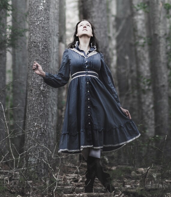 dusty blue vintage dress Gunne Sax - Dress, Size Small - Cottagecore Dress, Prairie Dress, Long Sleeve Dress, Midi Dress, Size (AU):S there are no extra SEQUINS Halter Ruffle Maxi Dress