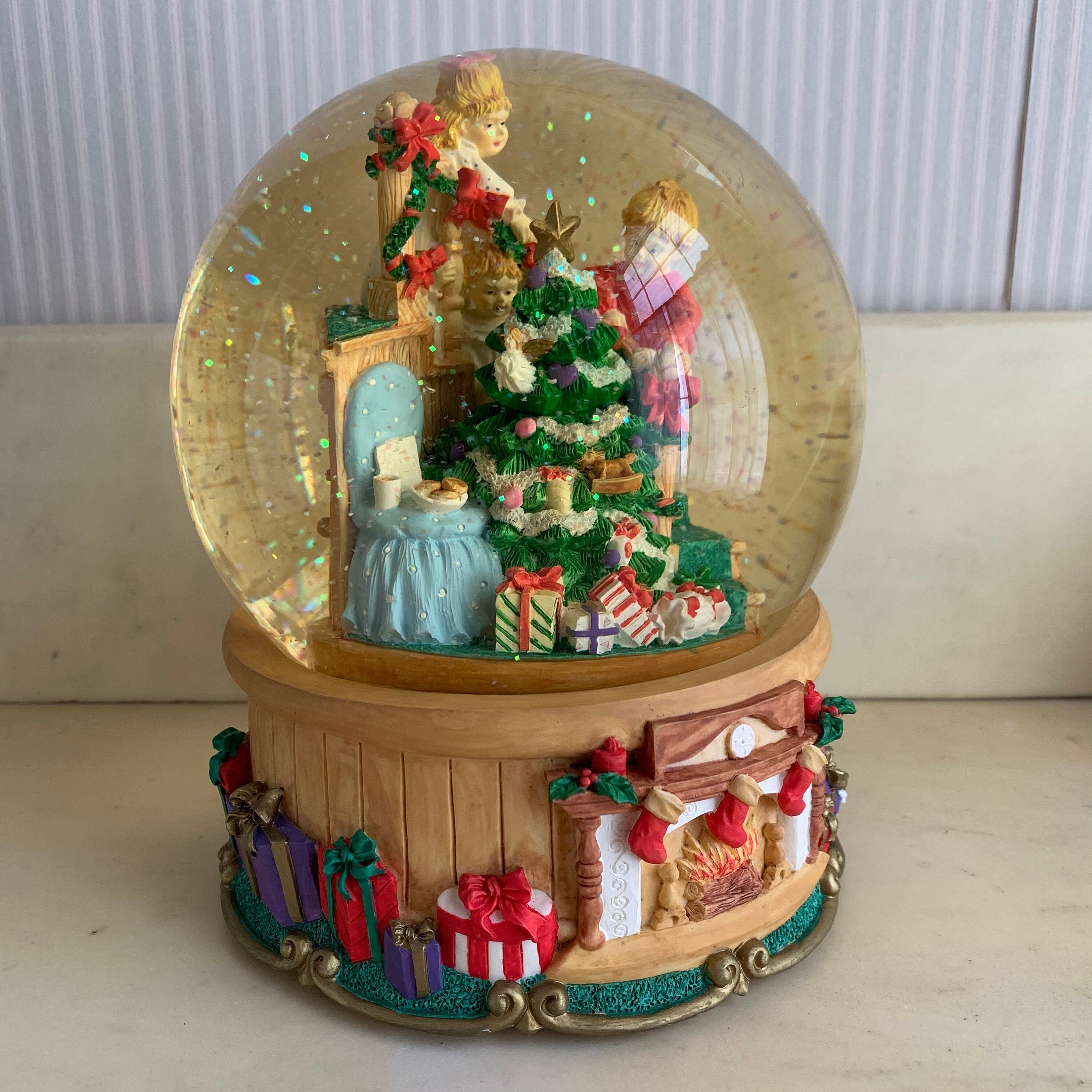 Musical Snow Globe Glitter Water Santa Claus Decoration Train Rotating  Luminous Music Box Plays We Wish You A Merry Christmas - AliExpress
