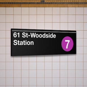 Enseigne d'entrée du métro 61 St-Woodside Station - 7 trains, toile d'art mate 12 x 36 po, impression New York
