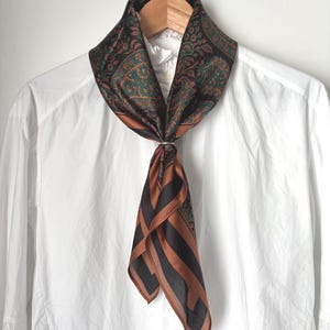 Foulard 100% Pure en Soie Vintage Femme (209) 86cm x 90cm