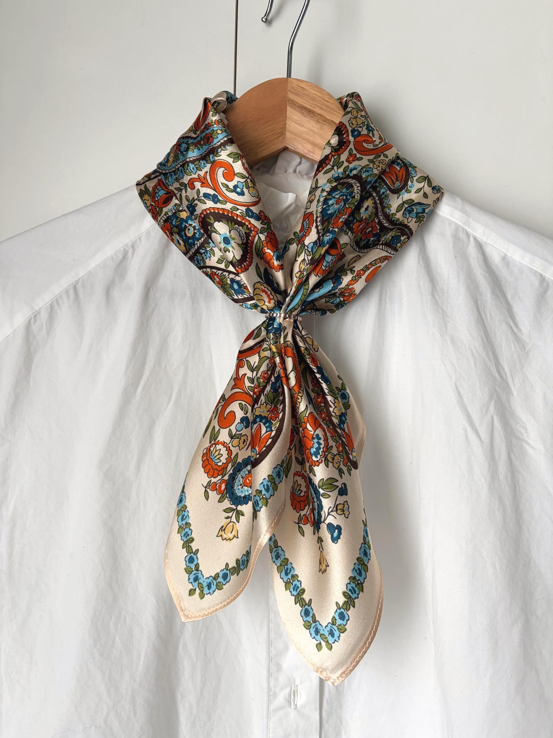 foulard écharpe en soie pour femme CB FOULARDS FRANCE CBFE 2418 Taille 40 cm x 140 cm foulard écharpe en soie pour femme CB FOULARDS FRANCE CBFE 2418 Taille 40 cm x 140 cm