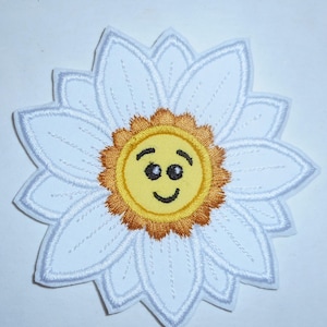 Daisy Sunflower Iron On Applique – Smiling Sun Patch-machine embroidery
