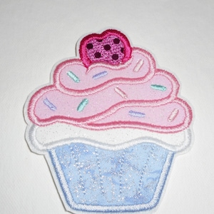 Glitter Cupcake - sprinklers - Applique- Patch -- Embroidered Iron-On pat h iron on