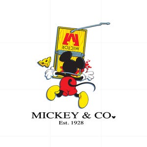 Pu&ograve; includere: Illustrazione di un cartone animato di Topolino che corre con una trappola per topi sulla testa. La trappola &egrave; gialla con una "M" rossa e la parola "MICTOR". Un pezzo di formaggio vola vicino. Il testo "MICKEY & CO." e "Est. 1928" sono in basso.
