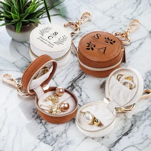 Mini porte-bague personnalisé, boîte à bijoux de voyage, porte-bague en cuir, étui à bijoux de voyage, porte-clés, cadeau de mariage