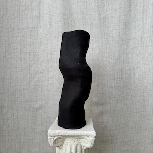 Modern Ceramic Vase in Black – Organic Design, Minimalist Decor-Handmade Medium Ceramic Vase, Unique Ceramic Vase, Handcrafted Rustic Vase