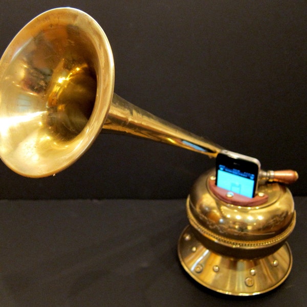 Steampunk Iphone Victrola with tone control valve