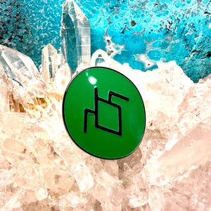 Twin Peaks Owl Cave Ring Enamel Pin - Glow in the Dark - 1” Hard Enamel - David Lynch - Black Lodge - Dale Cooper - 35 Year Anniversary -