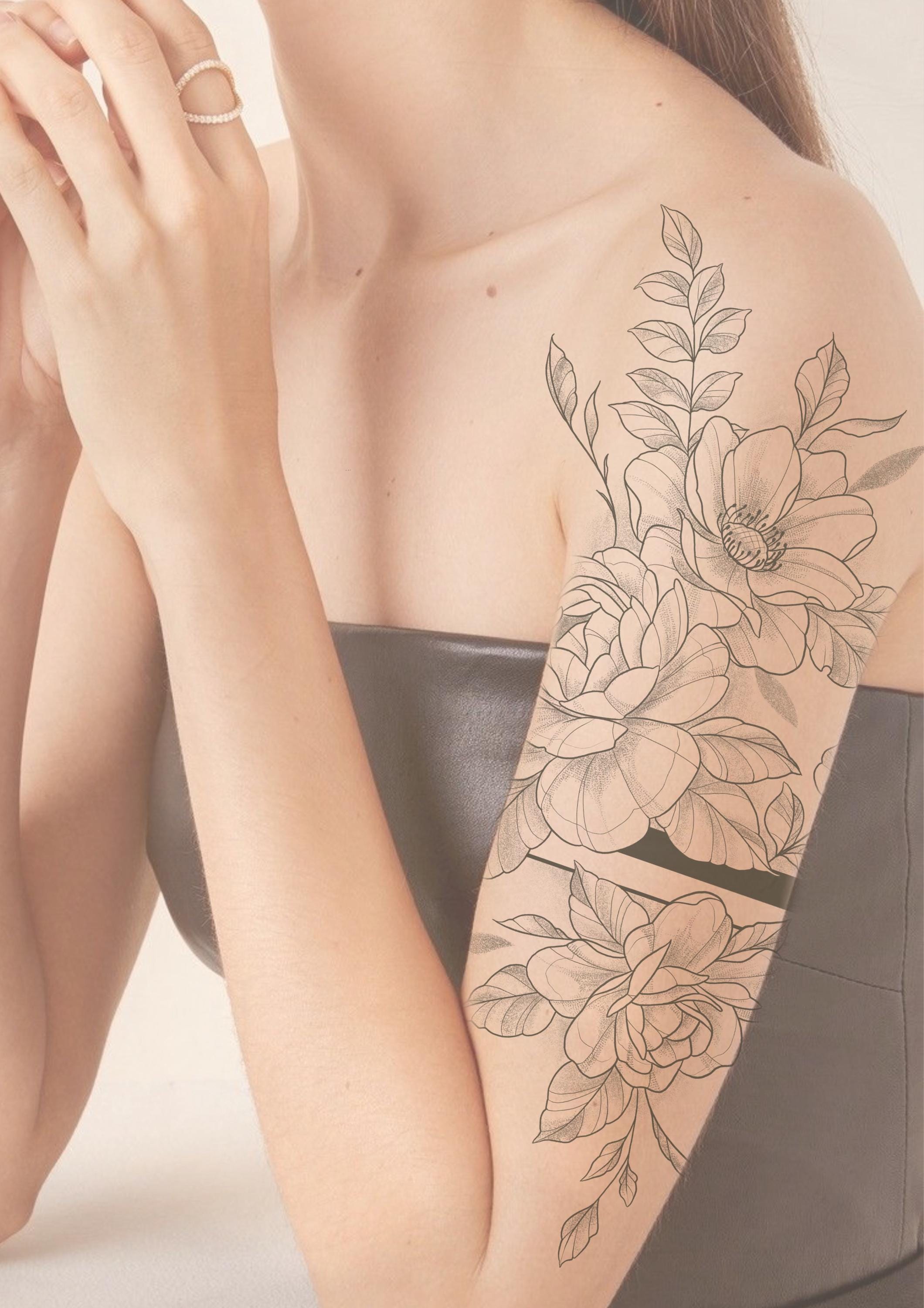 Fine Line Flower Bracelet Tattoo Ideas