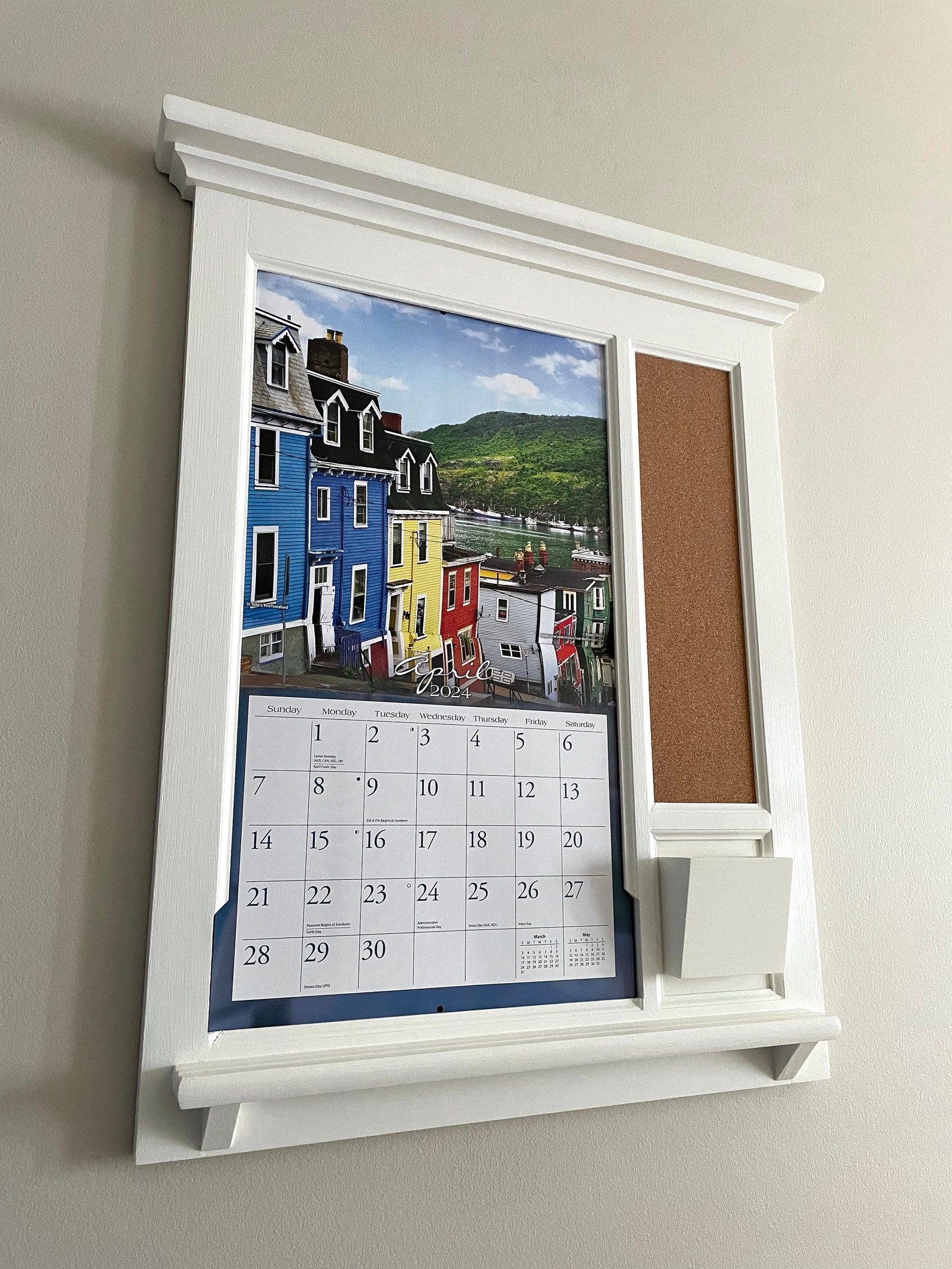 LANG Calendar Frame, Front Loading Midsized Home Decor Framed Organizer ...