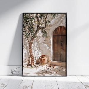 Może przedstawiać: Oprawiony wydruk przedstawiający rustykalną scenę z drzewem, glinianym dzbanem i drewnianymi drzwiami. Obraz ma ciepłą paletę barw z cieniami i światłem słonecznym. Wydruk jest oprawiony w czarną ramę i jest wyświetlany na białej ścianie.