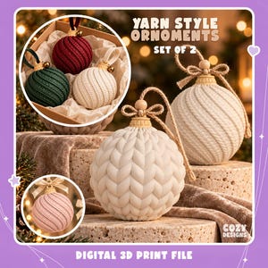 Puede incluir: Un conjunto de dos adornos esféricos de color crema con un patrón de tejido texturizado, que presentan una cuenta de madera y un lazo de cuerda en la parte superior. La imagen incluye el texto YARN STYLE ORNAMENTS SET OF 2 y DIGITAL 3D PRINT FILE.