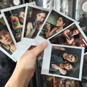 The Last Of Us _ Photos/Polaroid photos _ Ellie Dina Abby