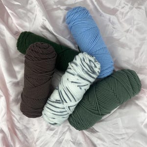 8pcs light green wool yarn, for crochet, knitting, knitting yarn, worsted weight yarn, crocheting, knitting wool yarn
