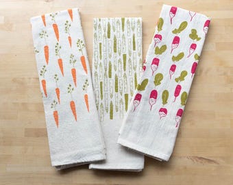 Hand Printed Vegetable Towel Set: Spring Kitchen Decor