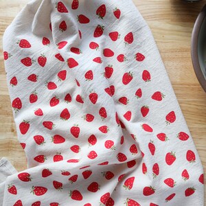 Toalla de cocina con estampado de fresas a mano: Saco de harina de algodón suave imagen 6