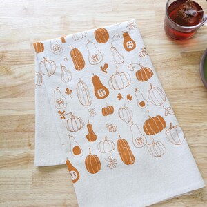 Toalla de cocina con calabaza y zapallo, toalla decorativa de otoño con estampado de calabaza, regalo divertido para la anfitriona del Día de Acción de Gracias.