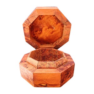 Hand-Carved Wooden Trinket Box: Vintage Octagonal Jewelry Box with Floral Inlay