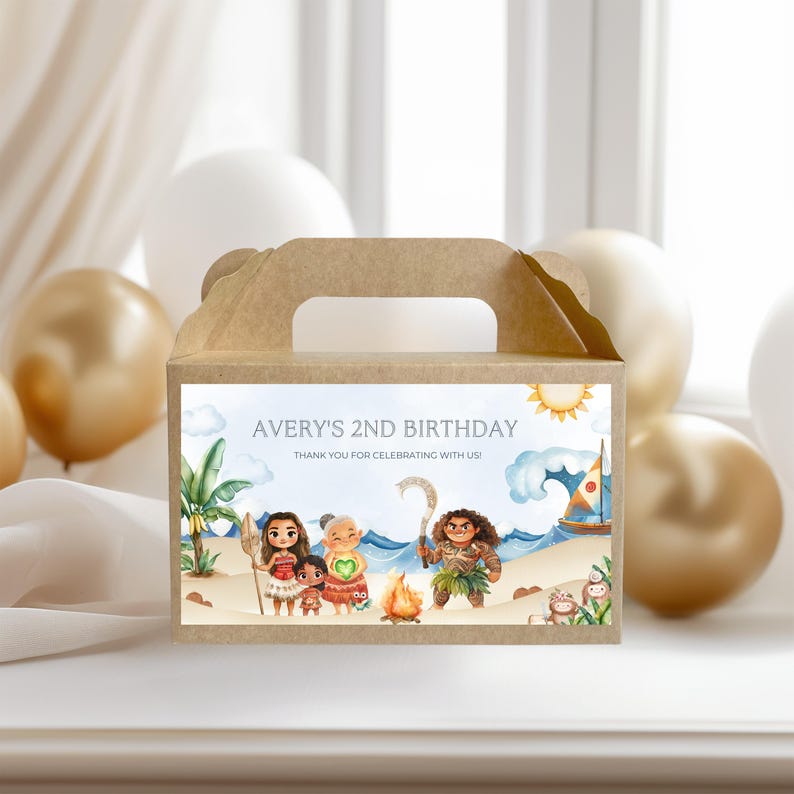 Puede incluir: Una caja de regalo de cart&oacute;n marr&oacute;n con asa, con una colorida ilustraci&oacute;n de personajes en una playa. El texto en la caja dice "Avery's 2nd Birthday" y "Thank you for celebrating with us!"