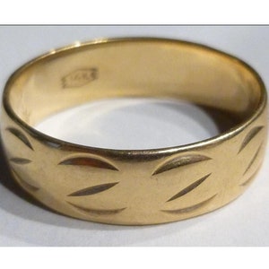 14k Gold Unisex Wedding Band. Vintage. Size 9.5. Tested & Guaranteed. 4.3 grams