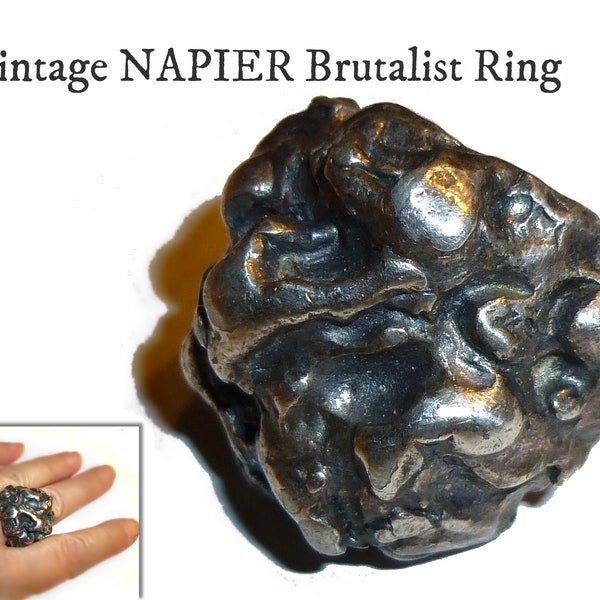 Napier Silver Brutalist Ring. Huge Modernist Vintage Sculptural Statement Ring Jewelry as Art. Killer Shape. Size 7.