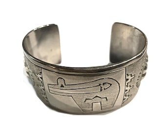 Vintage Sterling Silver Navajo Bear Cuff Bracelet, Signed Tahe, Unisex
