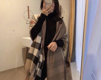 Burberry Women's  Vintage Scarf