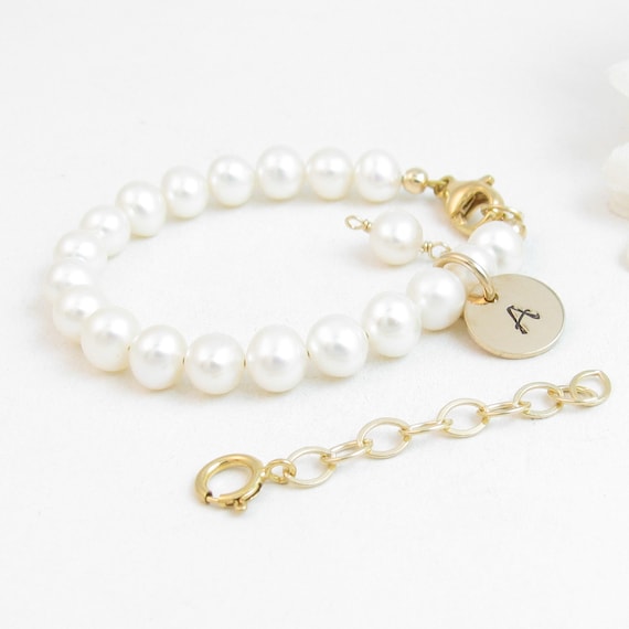 Pearl bracelet near me outlet