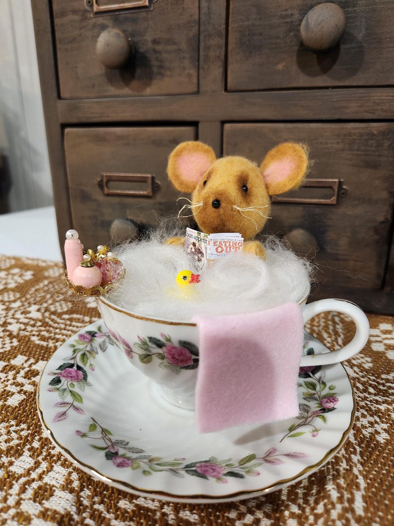 Mouse In Teacup Handmade Mouse in Vintage Teacup - Etsy