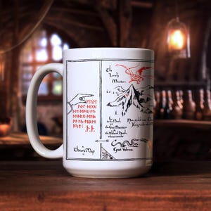 Taza de cerámica con el mapa de Thror, Tierra Media: El Señor de los Anillos (15 oz)
