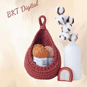 Amigurumi Dekorativ Väska | Virkmönster PDF | Tvåspråkig ENGRUS | Elegant DIY-present | Praktiskt Hantverksprojekt | Kreativa Hemtillbehör