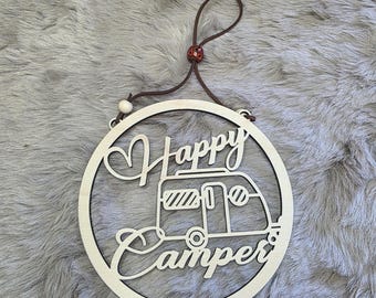 Happy Camper Wooden Pendant – Handmade Decoration for Camping Lovers – Door Wreath – Gift Idea – Camper – Vanlife – Camping