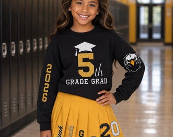 Conjunto personalizado de graduación de 5.º grado, conjunto de sudadera y falda para estudiantes de último año, conjunto para fotos de graduación, atuendo para fotos de graduación, atuendo personalizado de la Clase de 2026