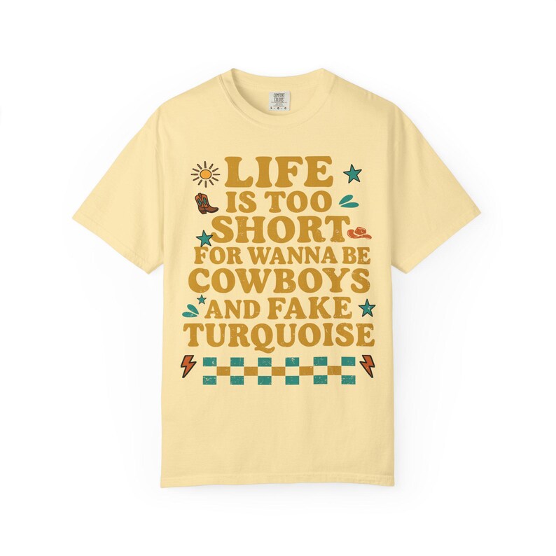Funny Western Graphic Tee: Comfort Colors Cowgirl T-Shirt imagem 5