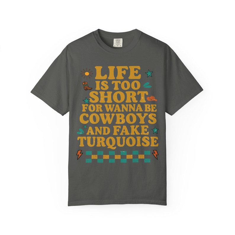 Funny Western Graphic Tee: Comfort Colors Cowgirl T-Shirt imagem 6