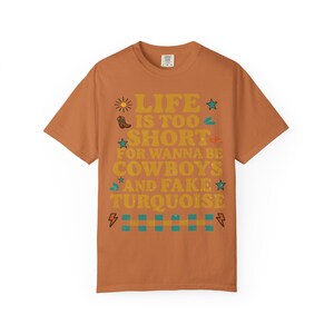 Funny Western Graphic Tee: Comfort Colors Cowgirl T-Shirt imagem 3
