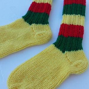 Unisex Childrens Acrylic Socks 6 Years to 8 Years "SMELLY SOCKS"