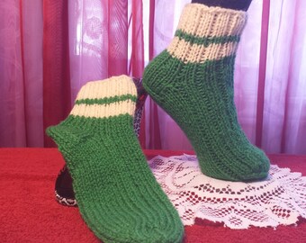 Handmade Knit Wool Ladies Bedsocks Size 8