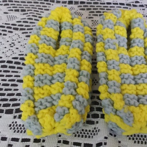 Handmade Knit Phentex Acrylic children Slippers size 4 to 6