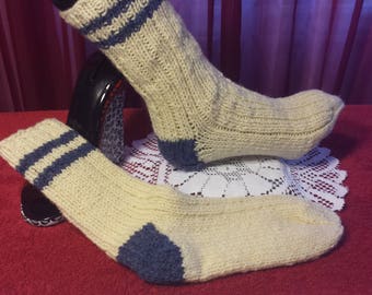 Hand Knit Wool socks men or women Size 7 to 8