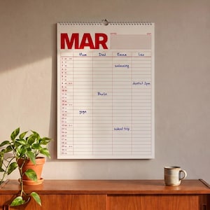 Calendario familiar 2027 A3 con 3, 4 o 5 columnas, planificador familiar en negrita con números de semana en rojo cereza, azul cobalto o rosa. imagen 1