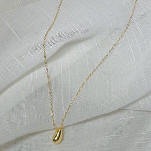 Gold Teardrop Necklace