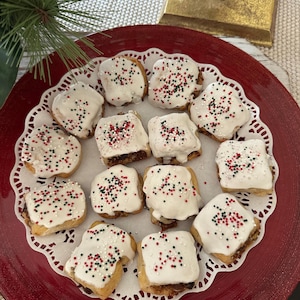 Italian Buccellati - Homemade Authentic Sicilian Fig Cookies
